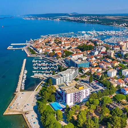 Family Friendly House With A Swimming Pool Biograd Na Moru, Biograd - 25459 Ferienhaus *